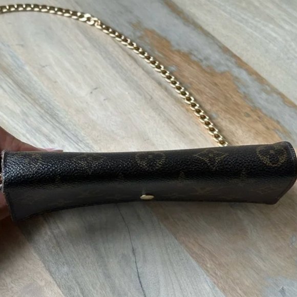 Auc LOUIS VUITTON MONOGRAM TRIFOLD WALLET - Picture 15 of 16